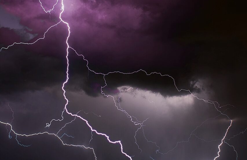 colorado, storm, lightning-2235819.jpg
